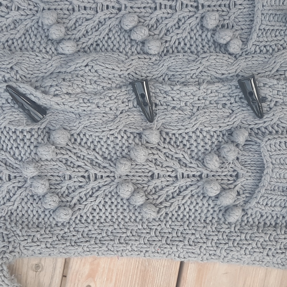 Sweater - Picture 3 of 8